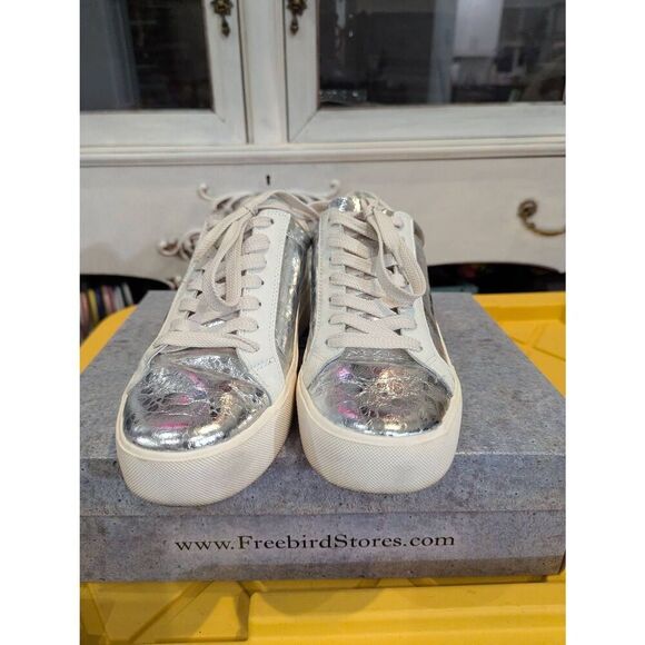 Dolce Vita Zayn 360 Silver Crackle Sneakers! - Picture 3 of 10